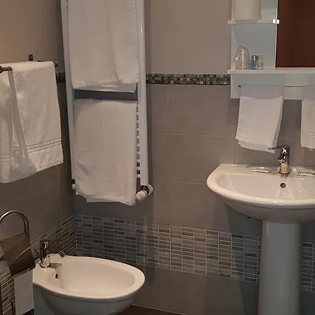 Bed and breakfast Antico Casale 3*